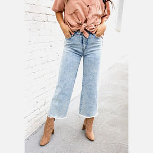 Anthropologie 29 High Rise Wide Leg Crop Jeans Fray Hem Blue Acid Wash